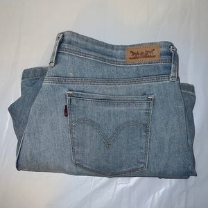 Levi's Light Wash Jean Shorts Womens Mid length size 12